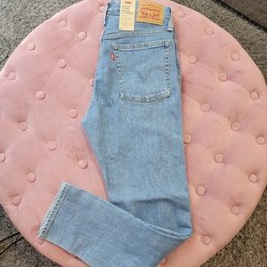 Levis wedgie jeans